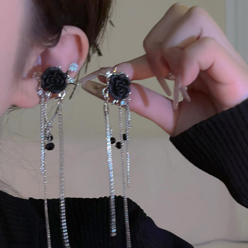 Black Rose Ear Bone Clip Tassel Chain Ear Piercing Earrings